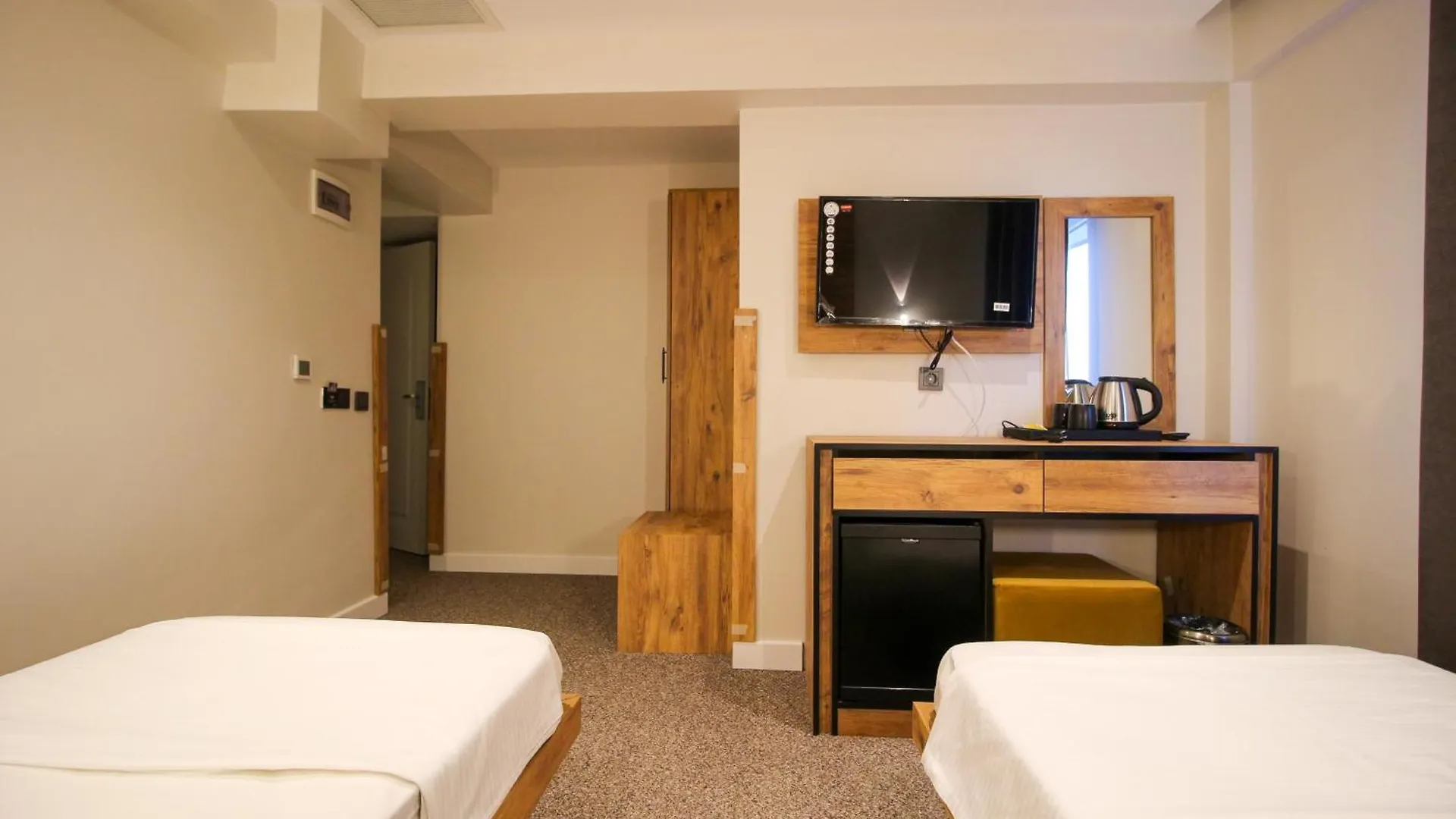 Kaya Hotel Saw