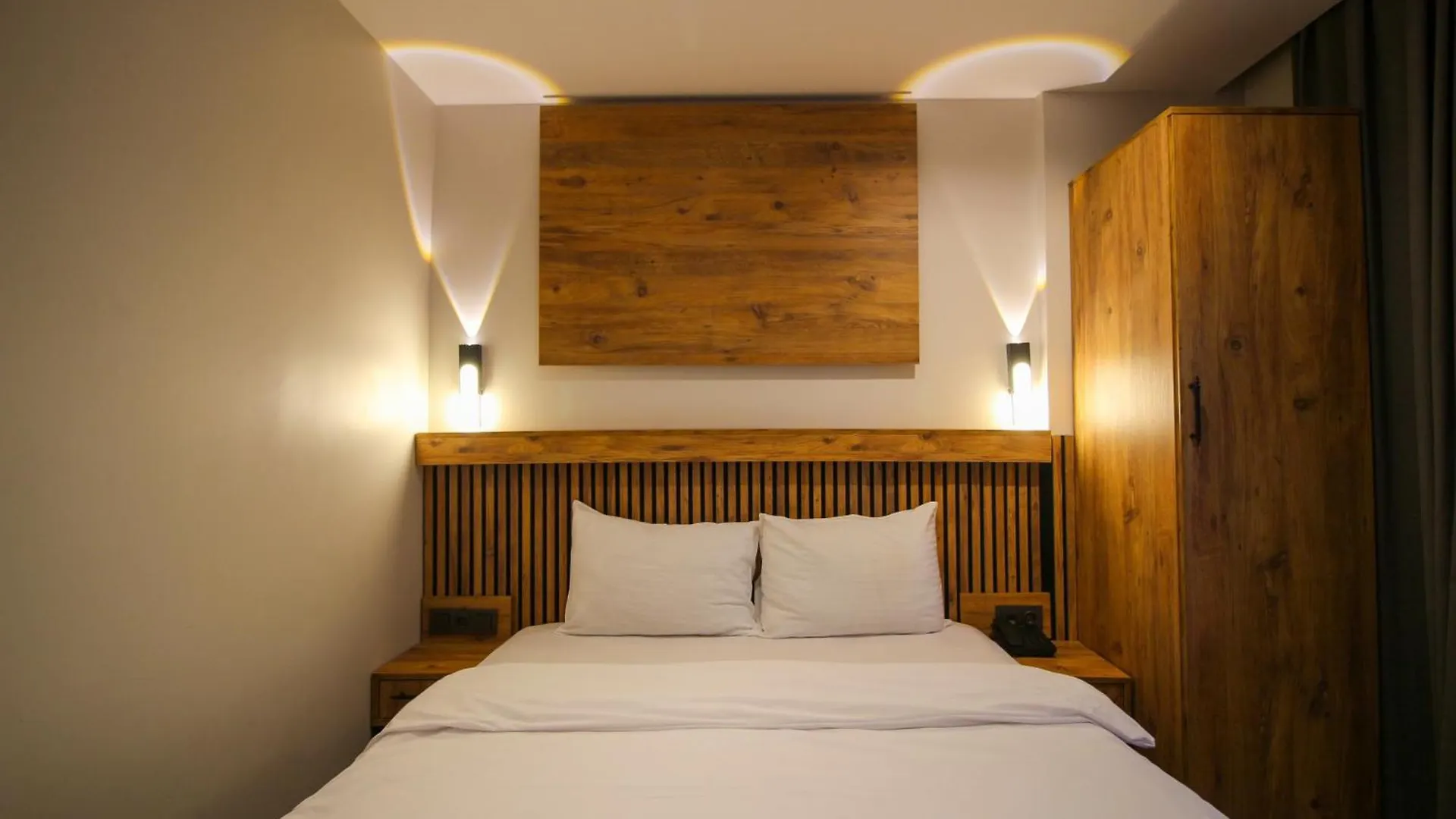 Kaya Hotel Saw 0*, 이스탄불