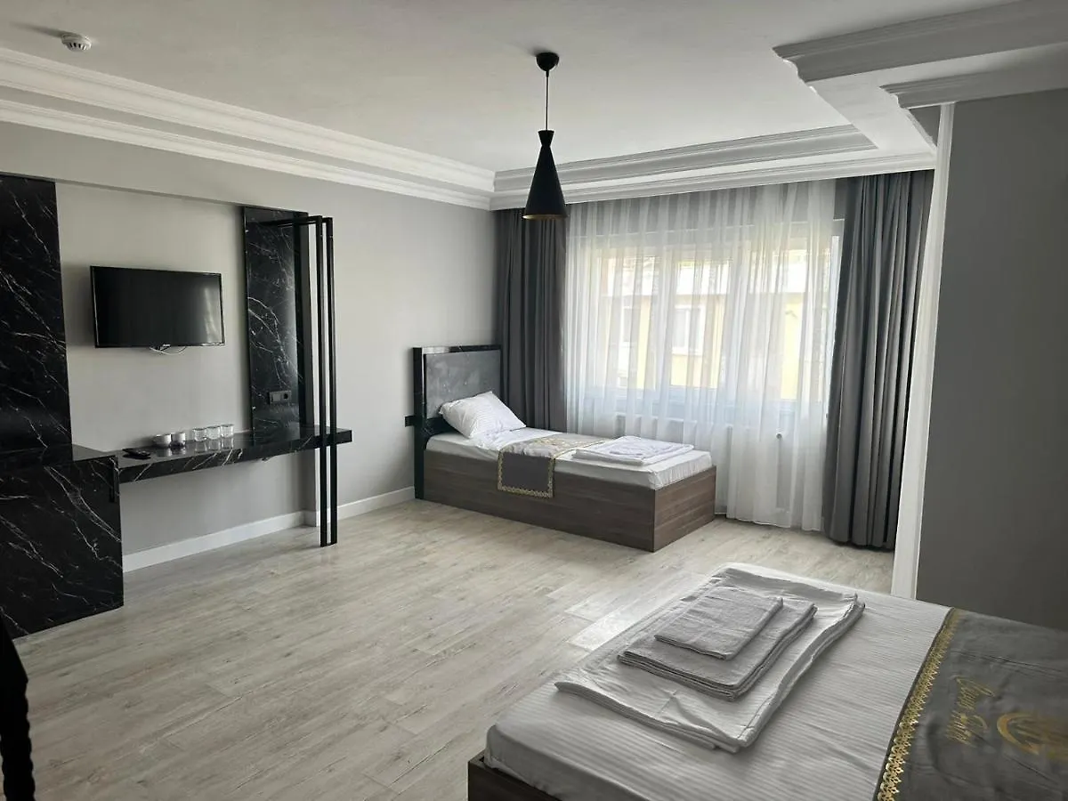 Kaya Hotel Saw