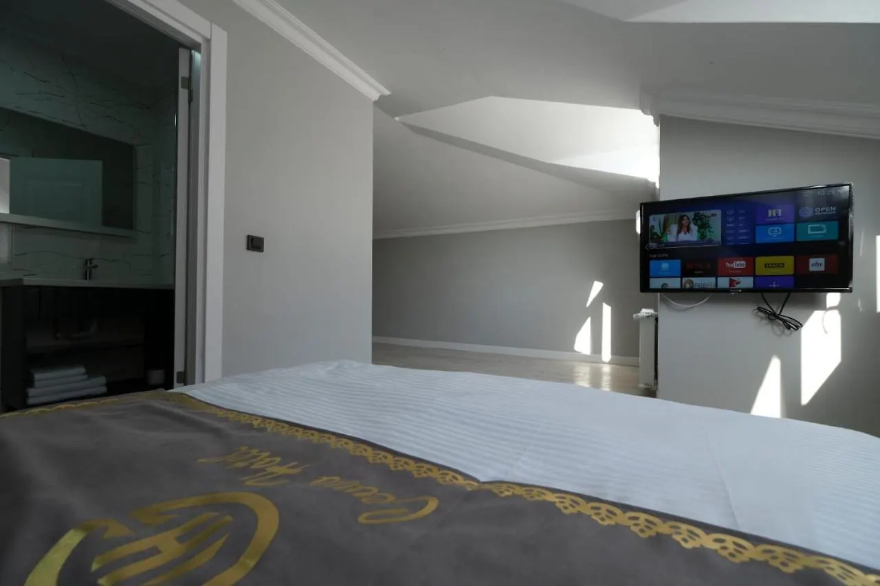 Kaya Hotel Saw