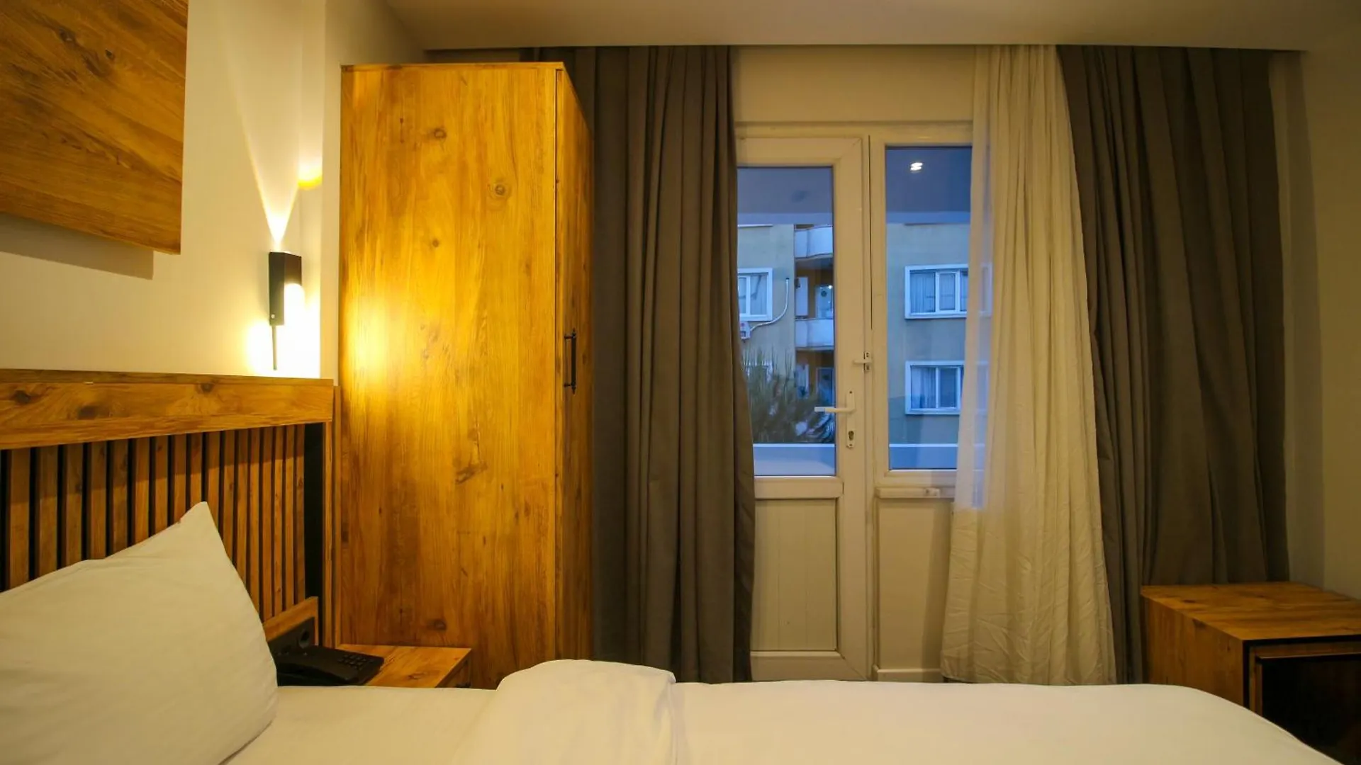 Kaya Hotel Saw