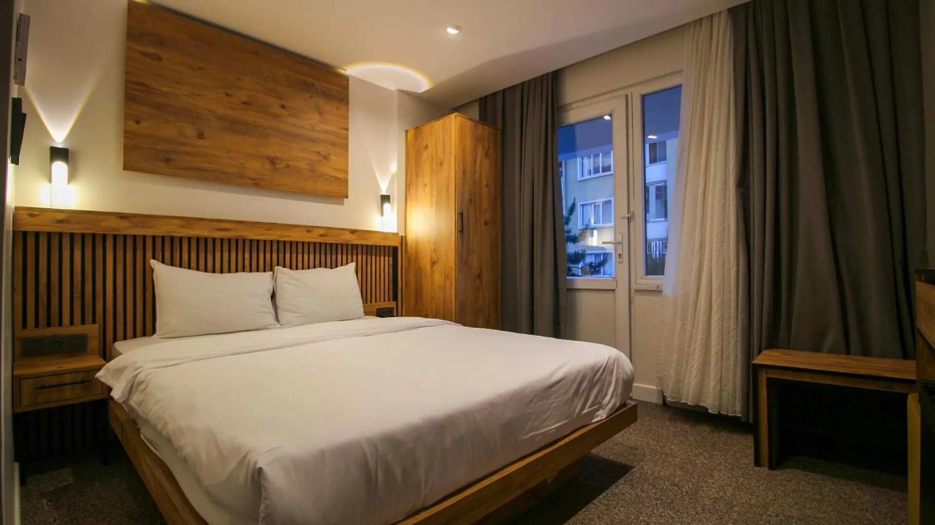 Kaya Hotel Saw